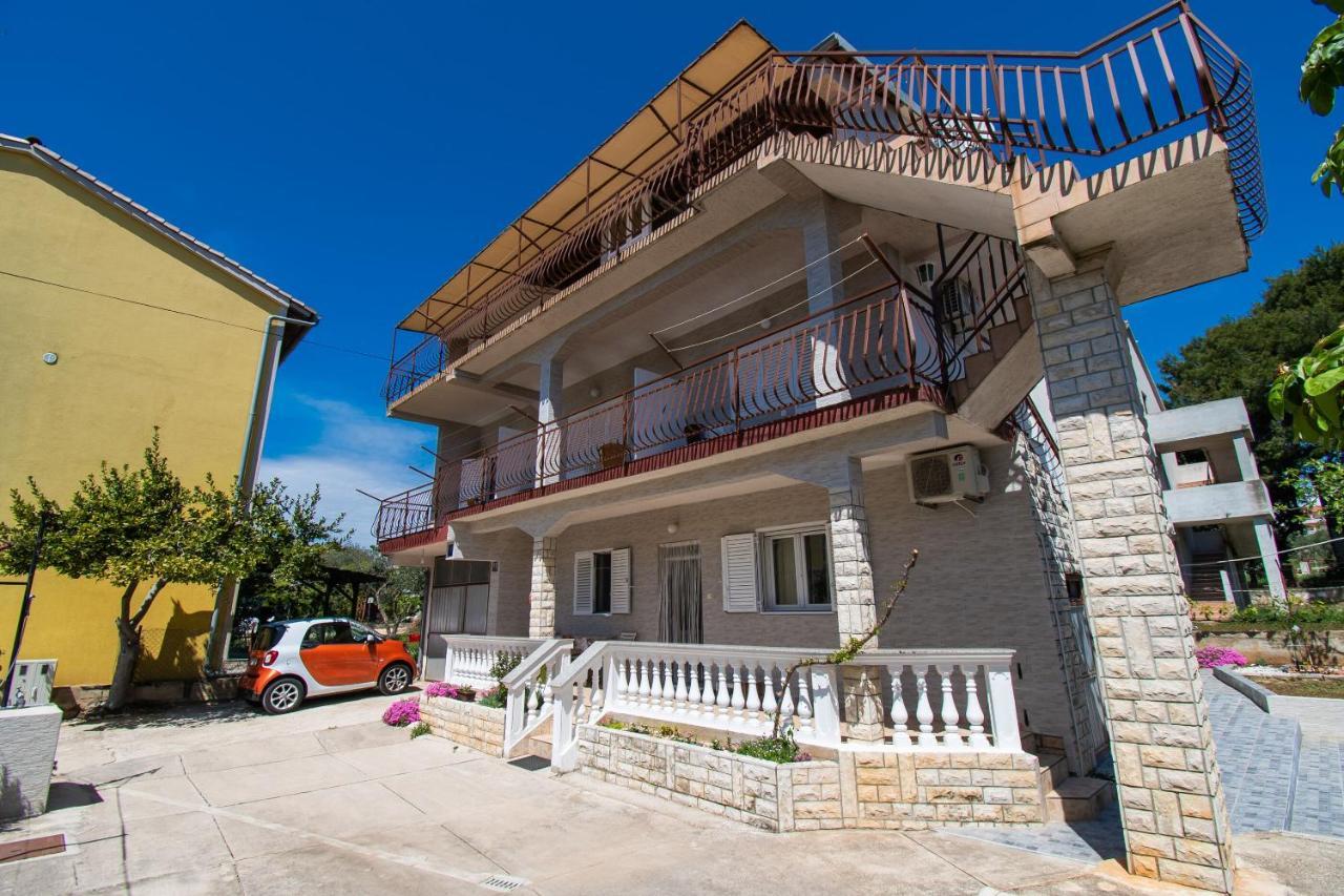 Apartments Dijana Pakoštane Extérieur photo