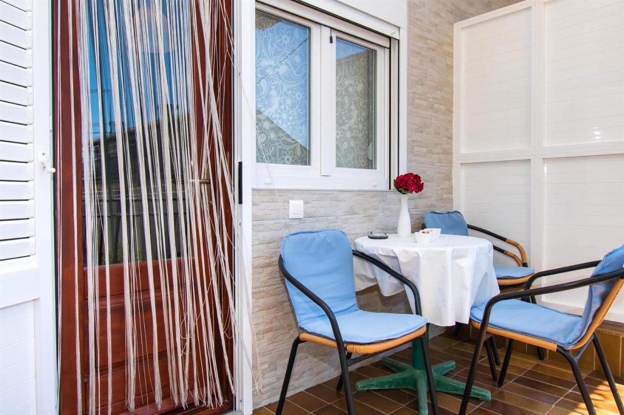 Apartments Dijana Pakoštane Extérieur photo