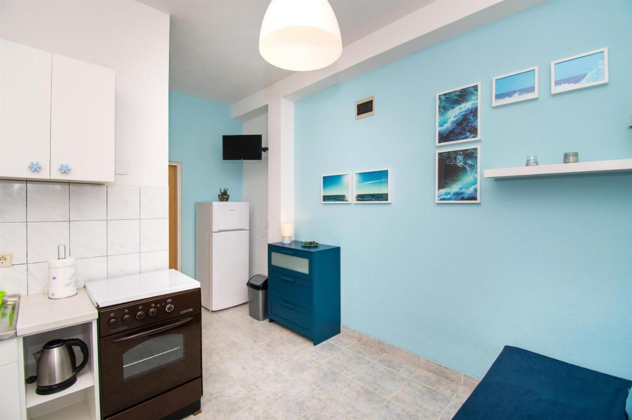 Apartments Dijana Pakoštane Extérieur photo