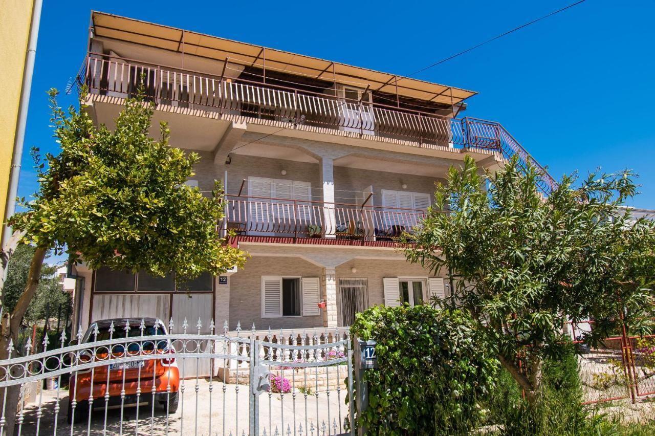 Apartments Dijana Pakoštane Extérieur photo