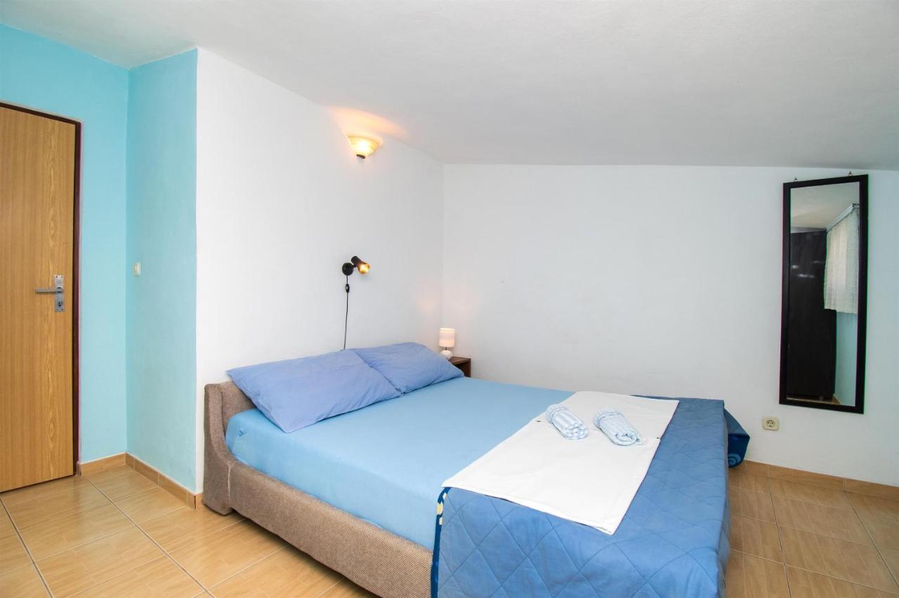 Apartments Dijana Pakoštane Extérieur photo