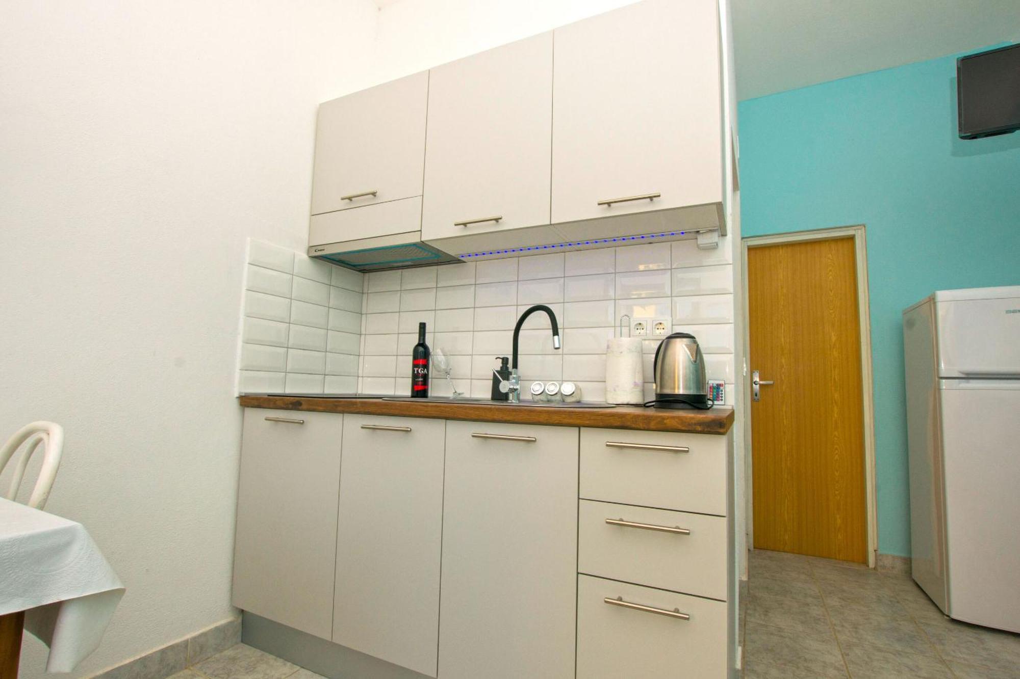Apartments Dijana Pakoštane Extérieur photo